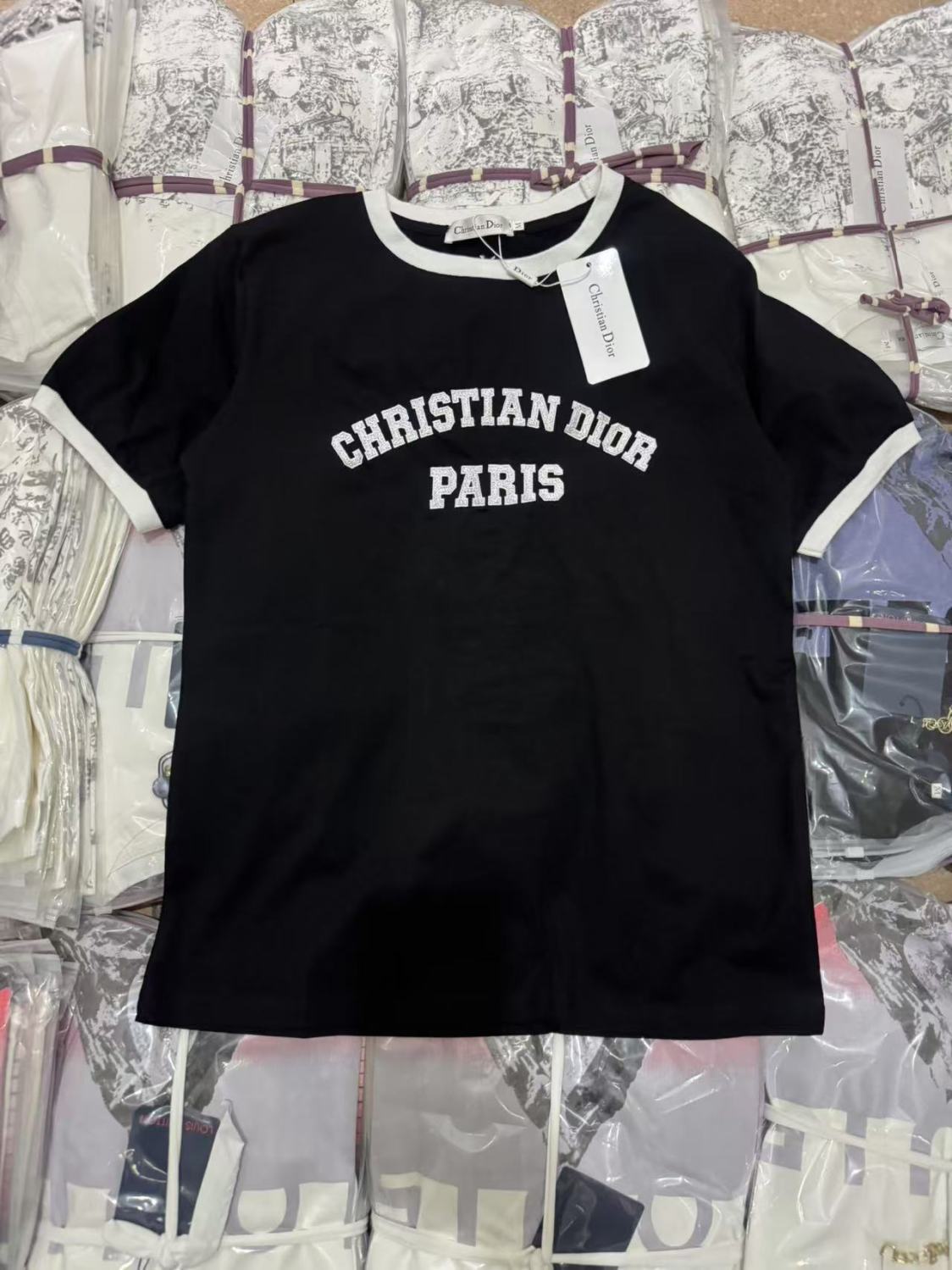 New Contrast-Trim Letter Patch T-Shirt