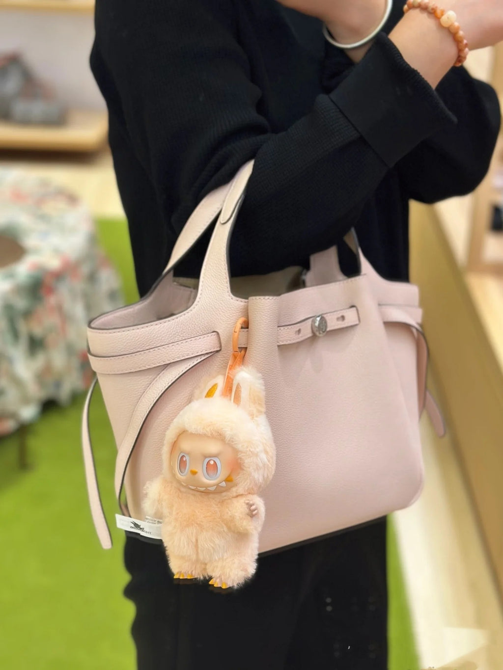 LABBU Lucky Collectible Doll – Version 3.0