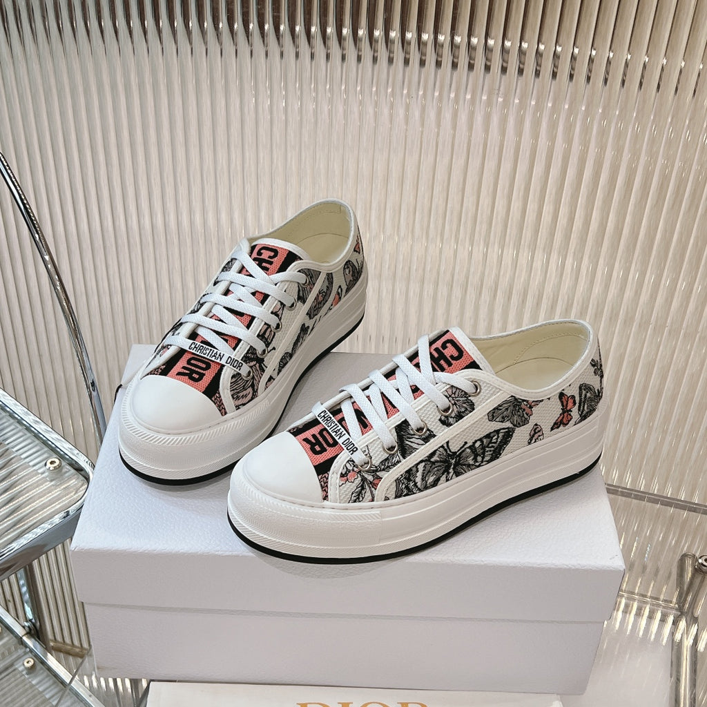 2025 Embroidered Platform Canvas Sneakers
