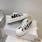 2025 Embroidered Platform Canvas Sneakers