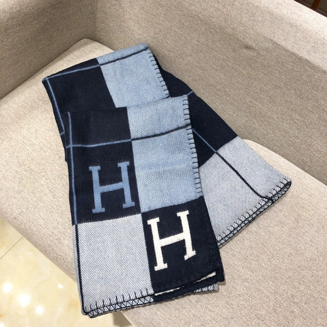 Luxury Premium Cashmere Jacquard Throw Blanket +Pillow