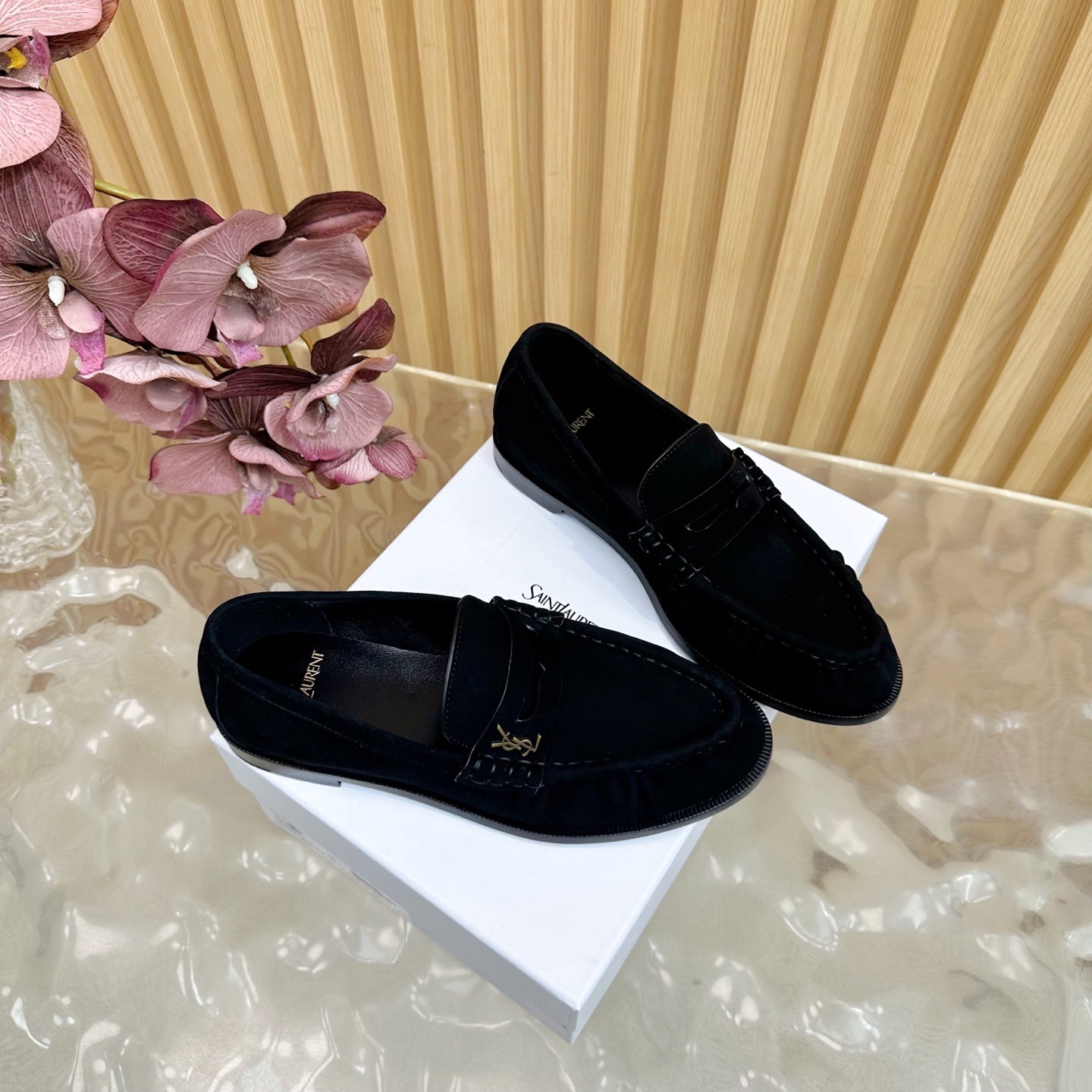Y Flat Mules Premium Quality
