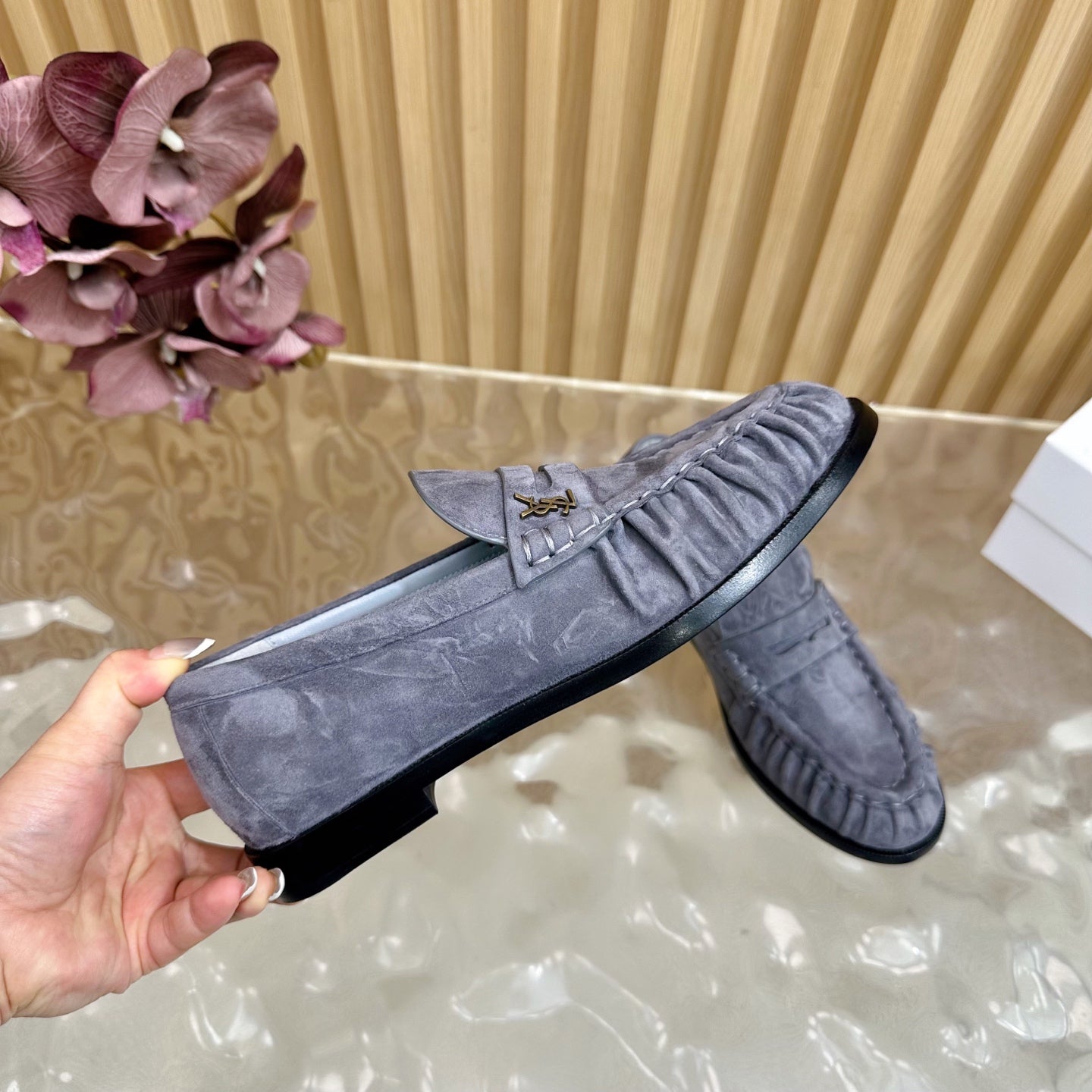 Y Flat Mules Premium Quality