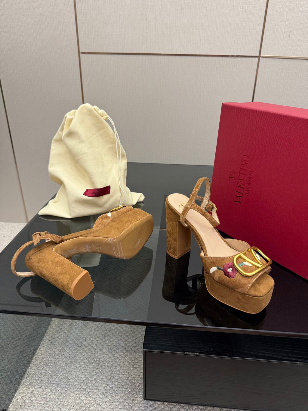 Platform Heel Sandals – Elegant Summer Statement