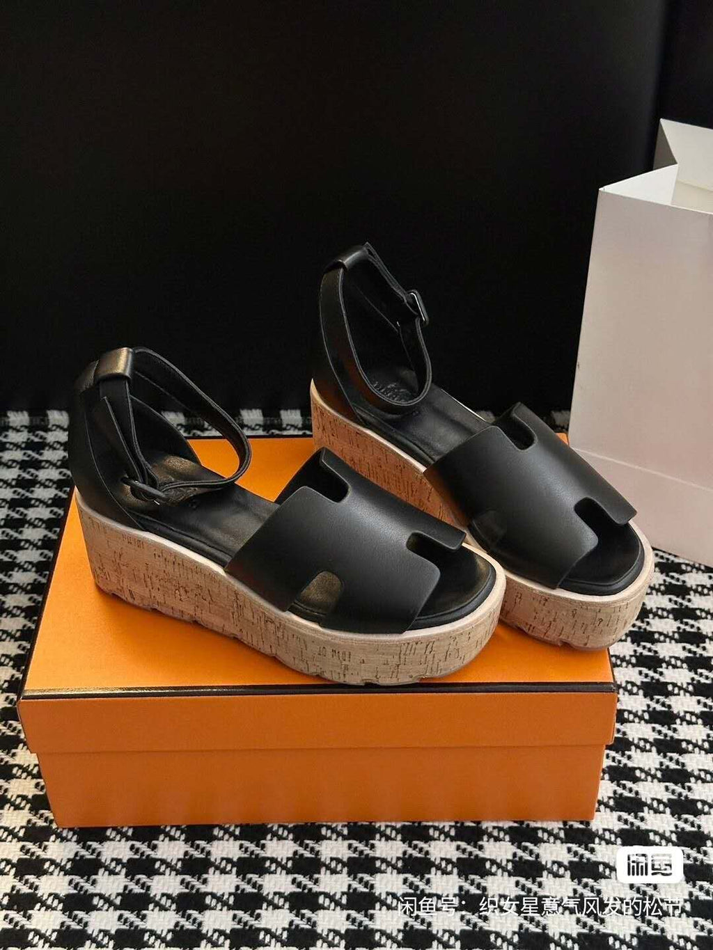 Platform Wedge Sandals – Classic Versatile Design