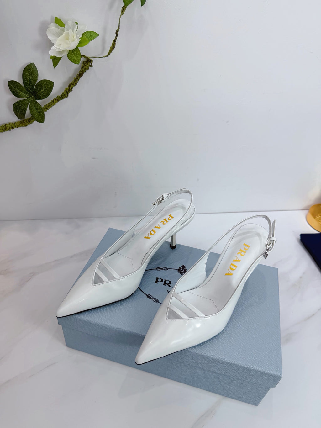 2026 SS New Arrival — Luxury Embellished Heel