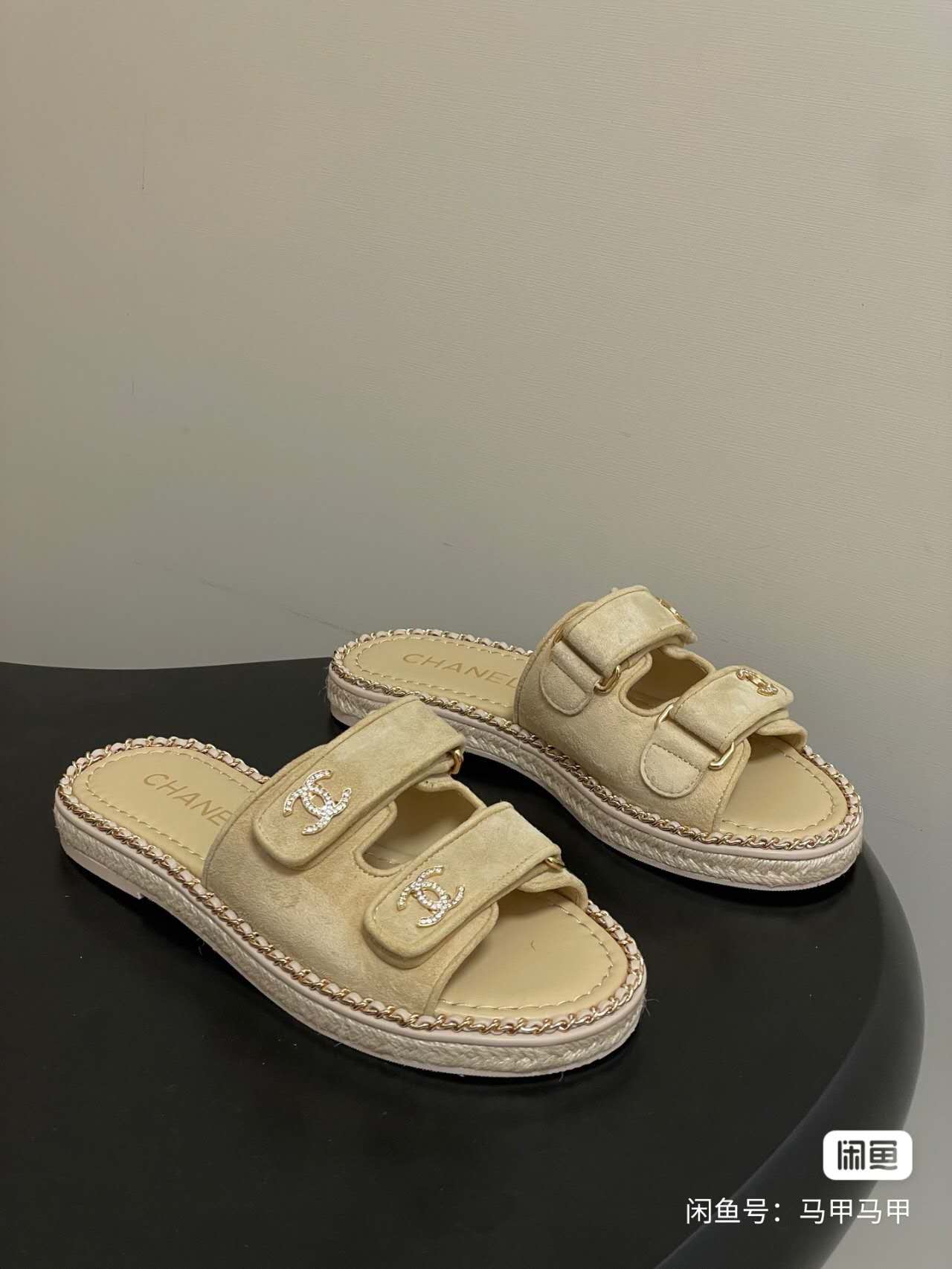 2026 Early Spring Chain Strap Slides – Premium Edition