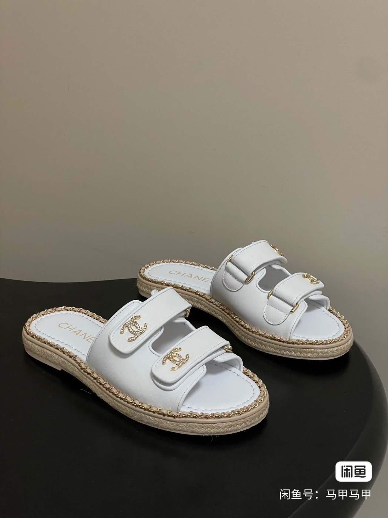 2026 Early Spring Chain Strap Slides – Premium Edition