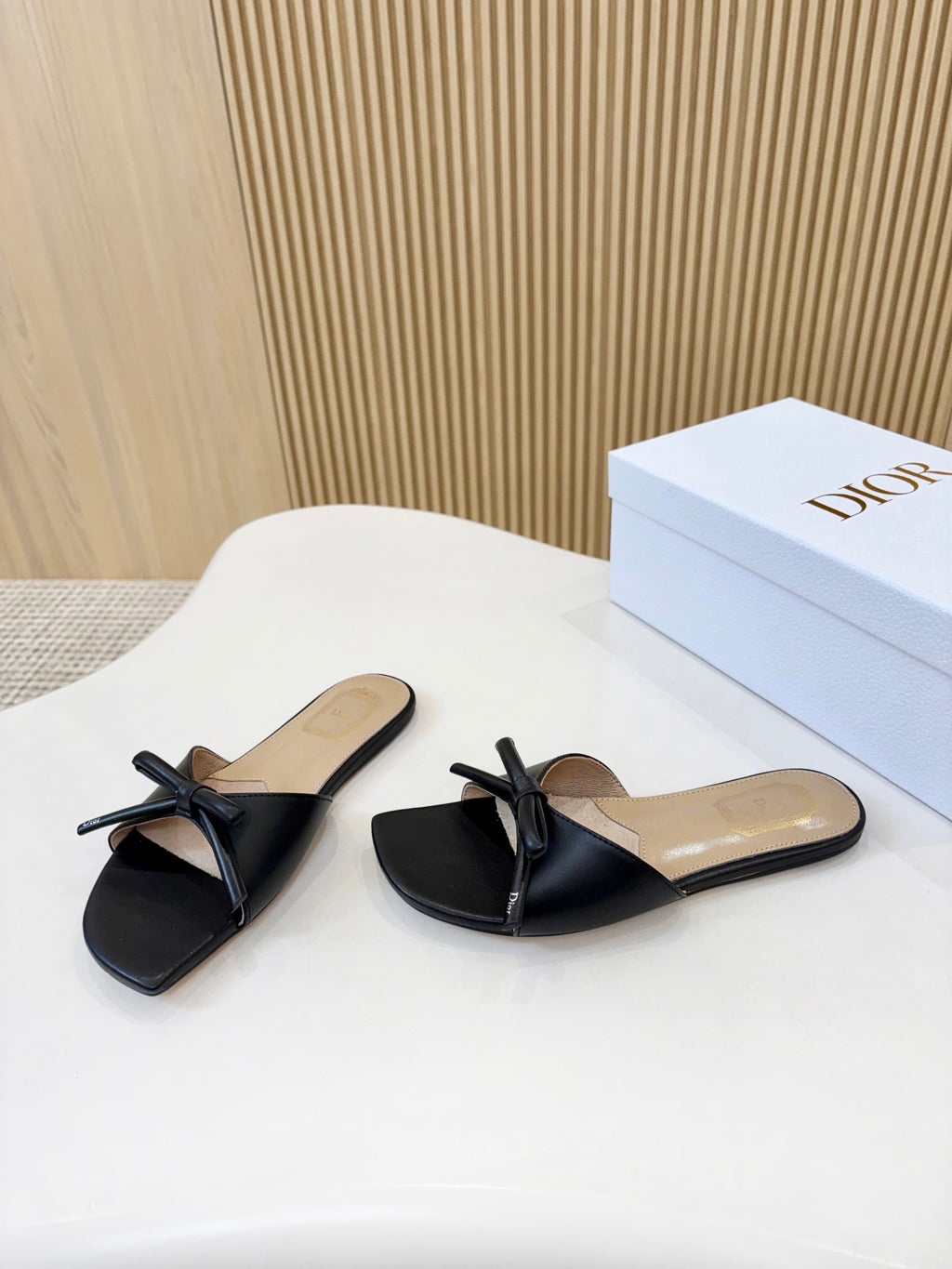 D Bow Flat Slide Sandals 2026