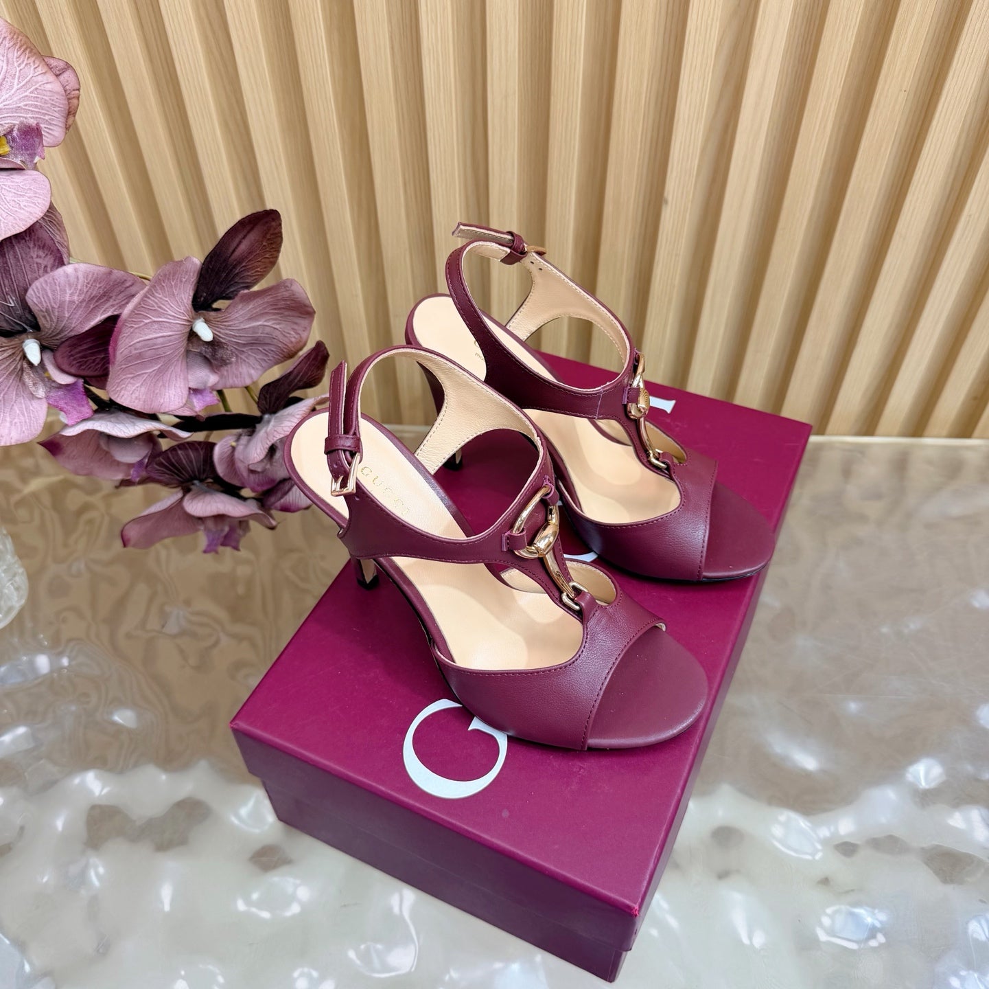 Buckle Thong Heeled Sandals — 2026 Spring/Summer 👠✨
