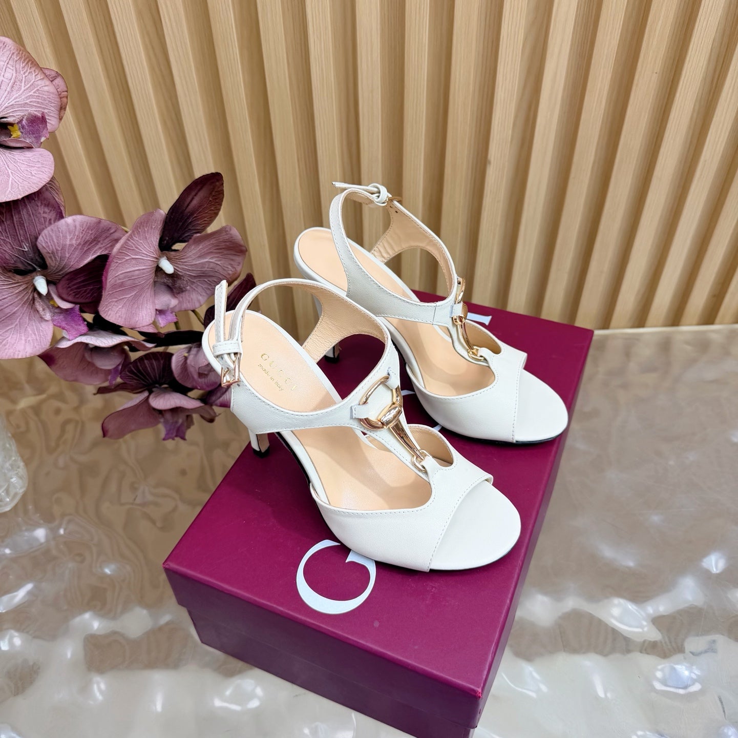 Buckle Thong Heeled Sandals — 2026 Spring/Summer 👠✨