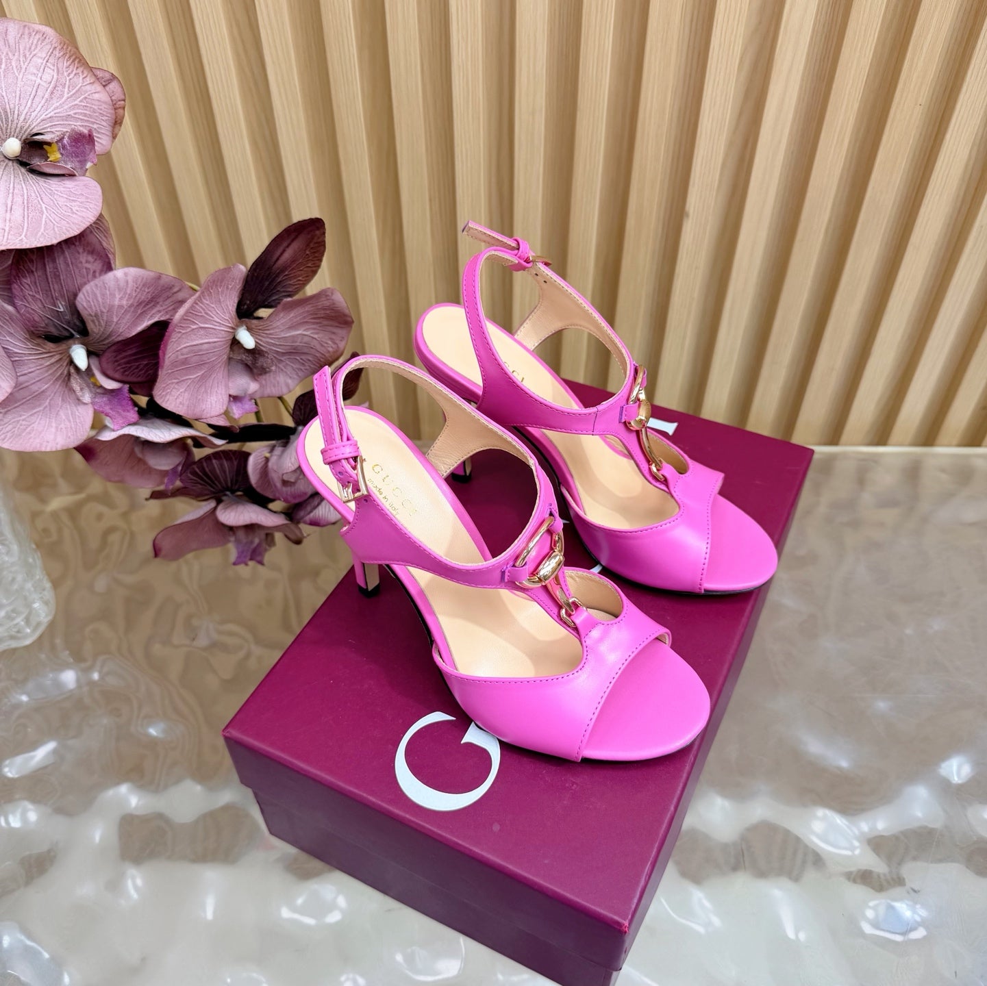 Buckle Thong Heeled Sandals — 2026 Spring/Summer 👠✨