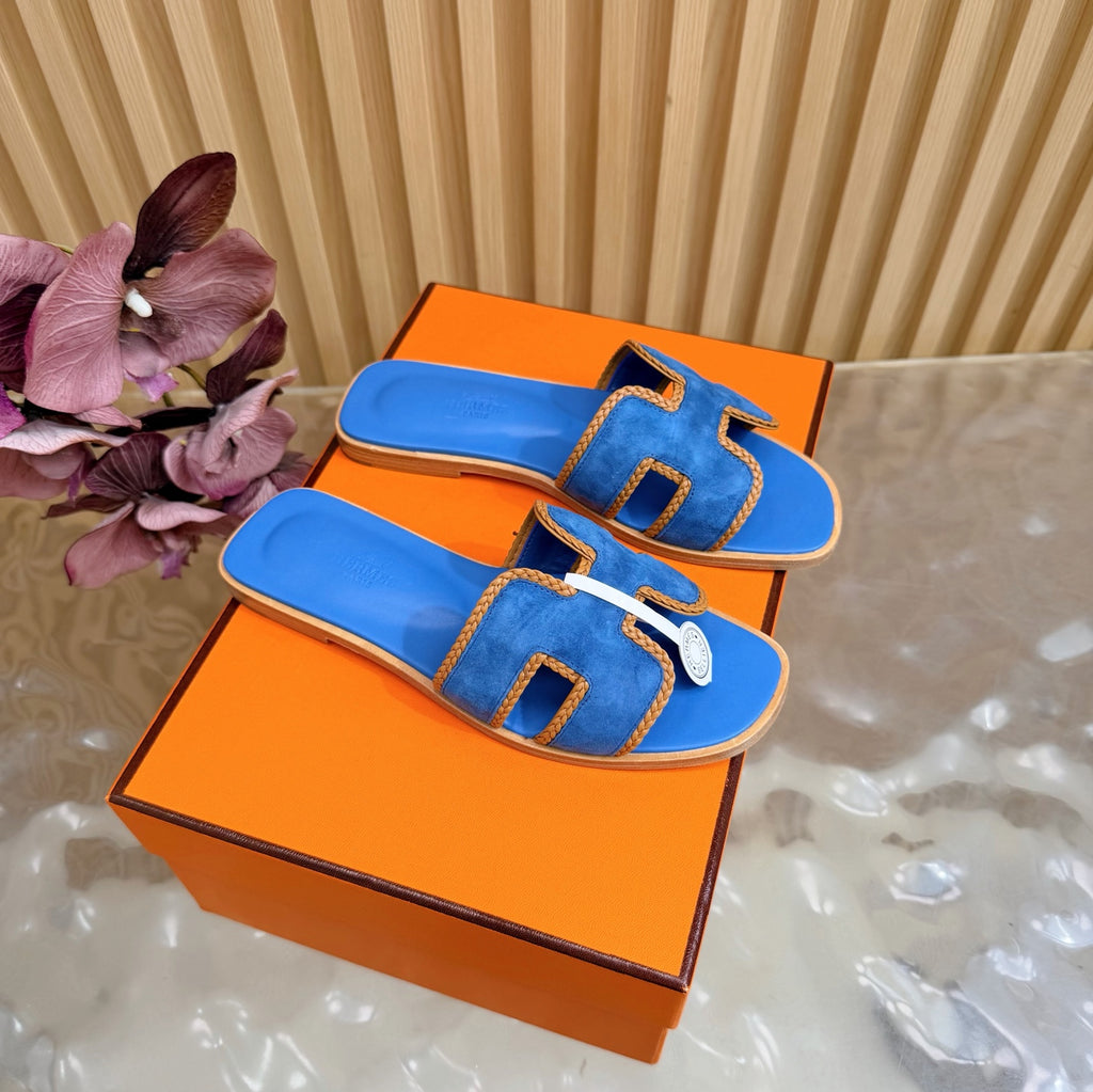 Woven Suede Strap Flat Sandals  🩴✨