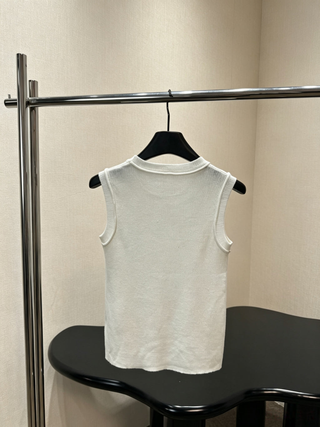 Wind Embroidered Knit Tank