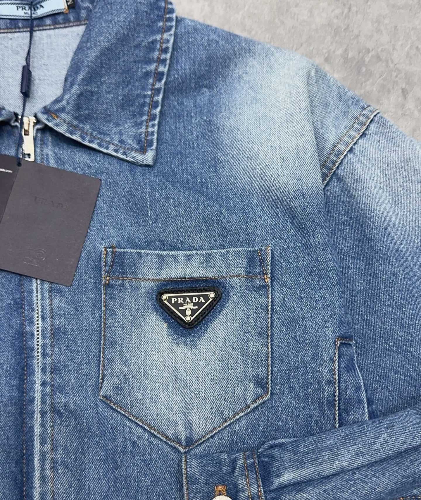 Triangle Logo High-Waist Denim Jacket | S · M · L