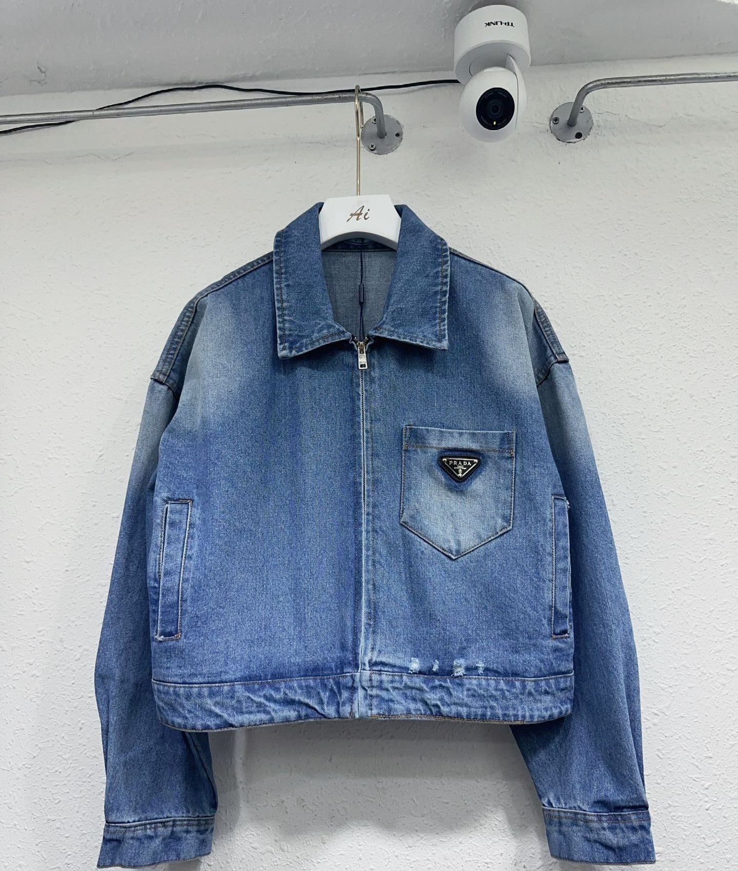 Triangle Logo High-Waist Denim Jacket | S · M · L