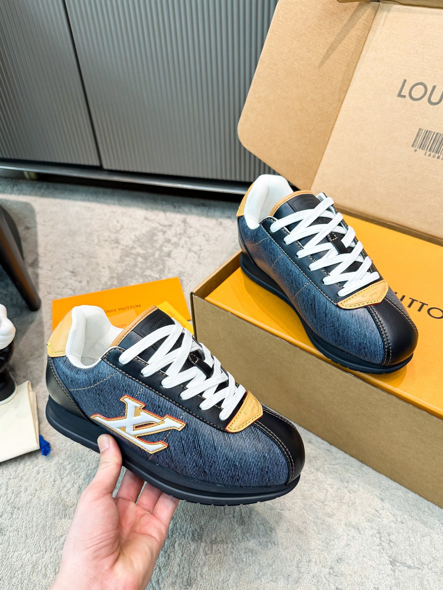 Thick Sole Logo Sneakers | Unisex Couple Style | Calfskin Leather