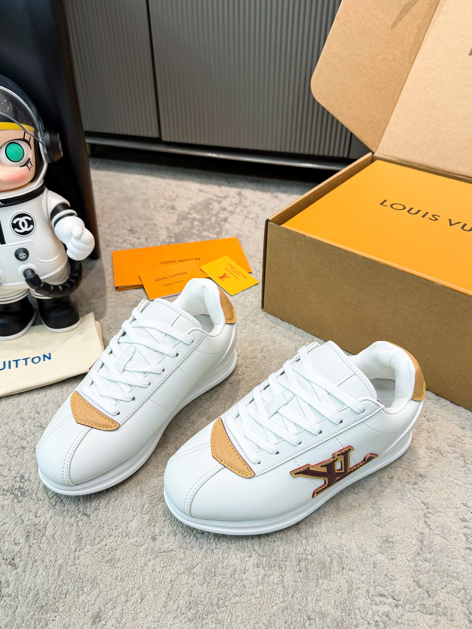 Thick Sole Logo Sneakers | Unisex Couple Style | Calfskin Leather