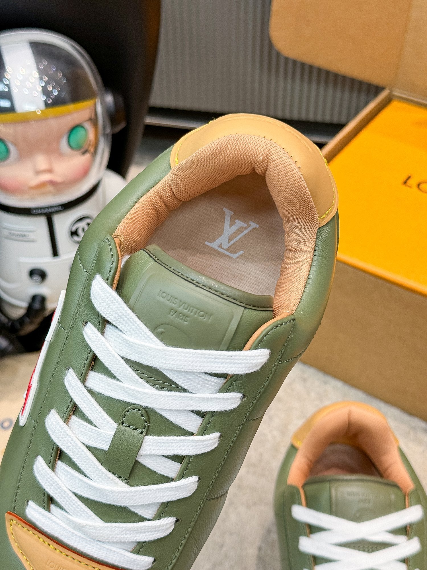 Thick Sole Logo Sneakers | Unisex Couple Style | Calfskin Leather