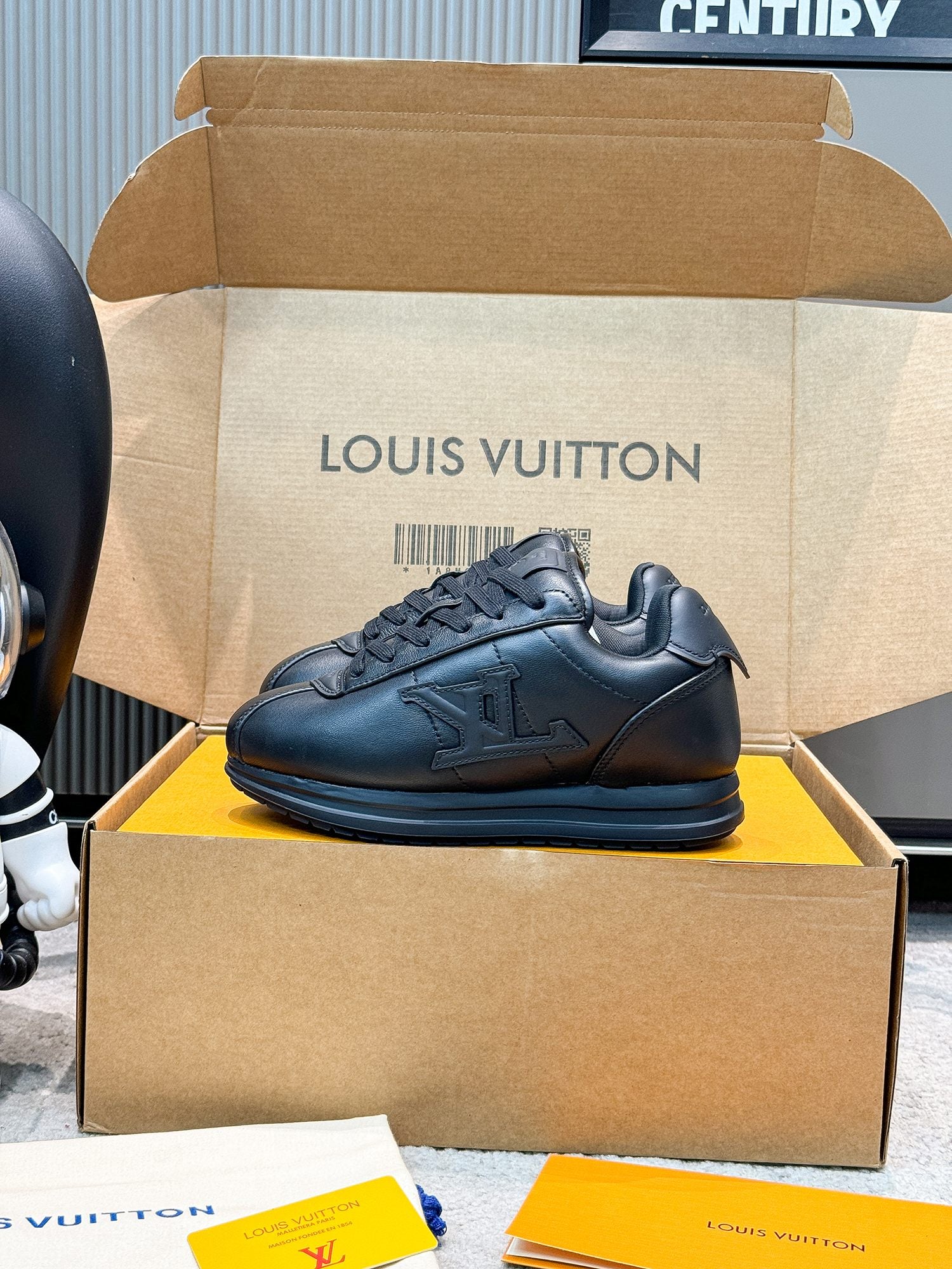 Thick Sole Logo Sneakers | Unisex Couple Style | Calfskin Leather