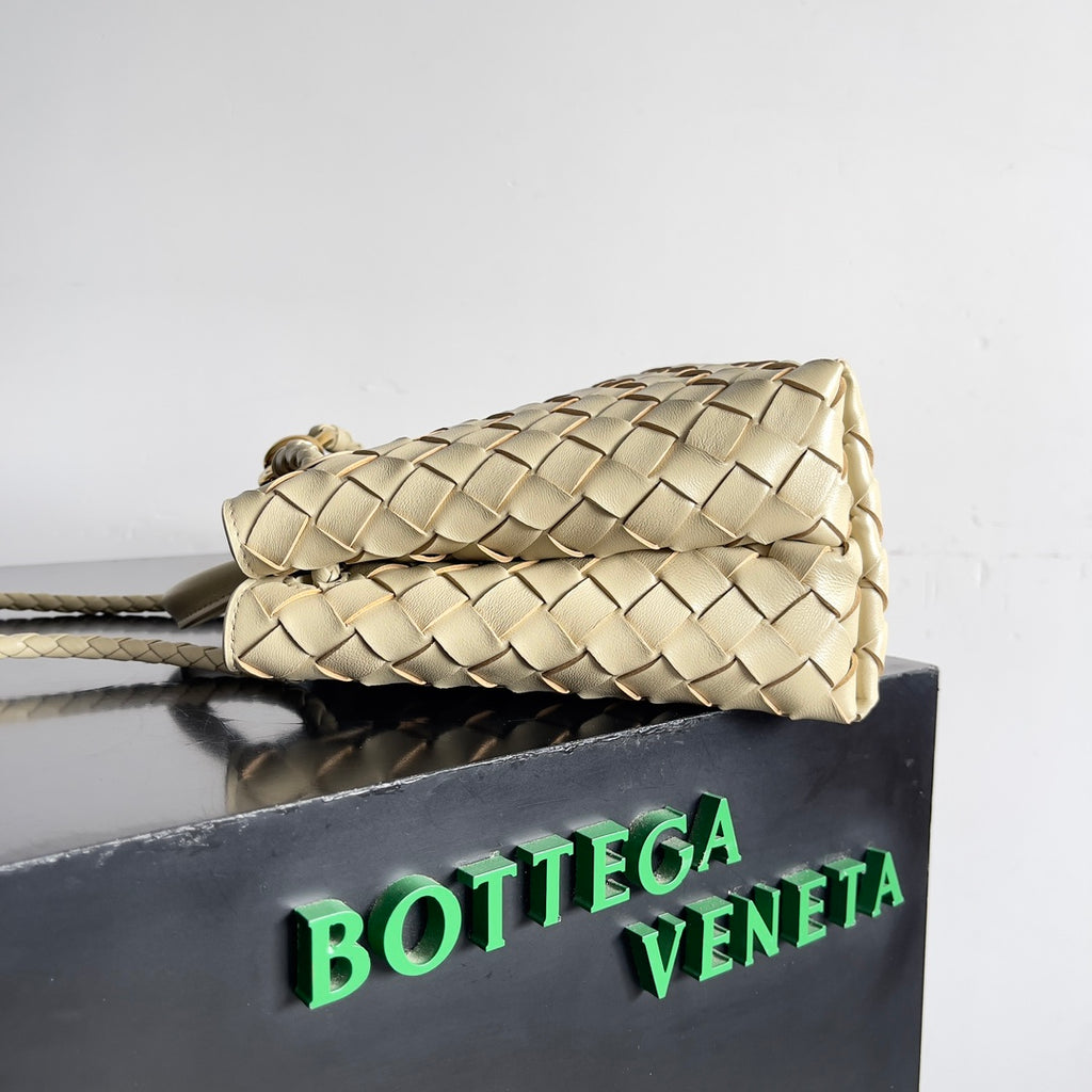 Andiamo Intrecciato Bag | Lambskin | Premium Quality|