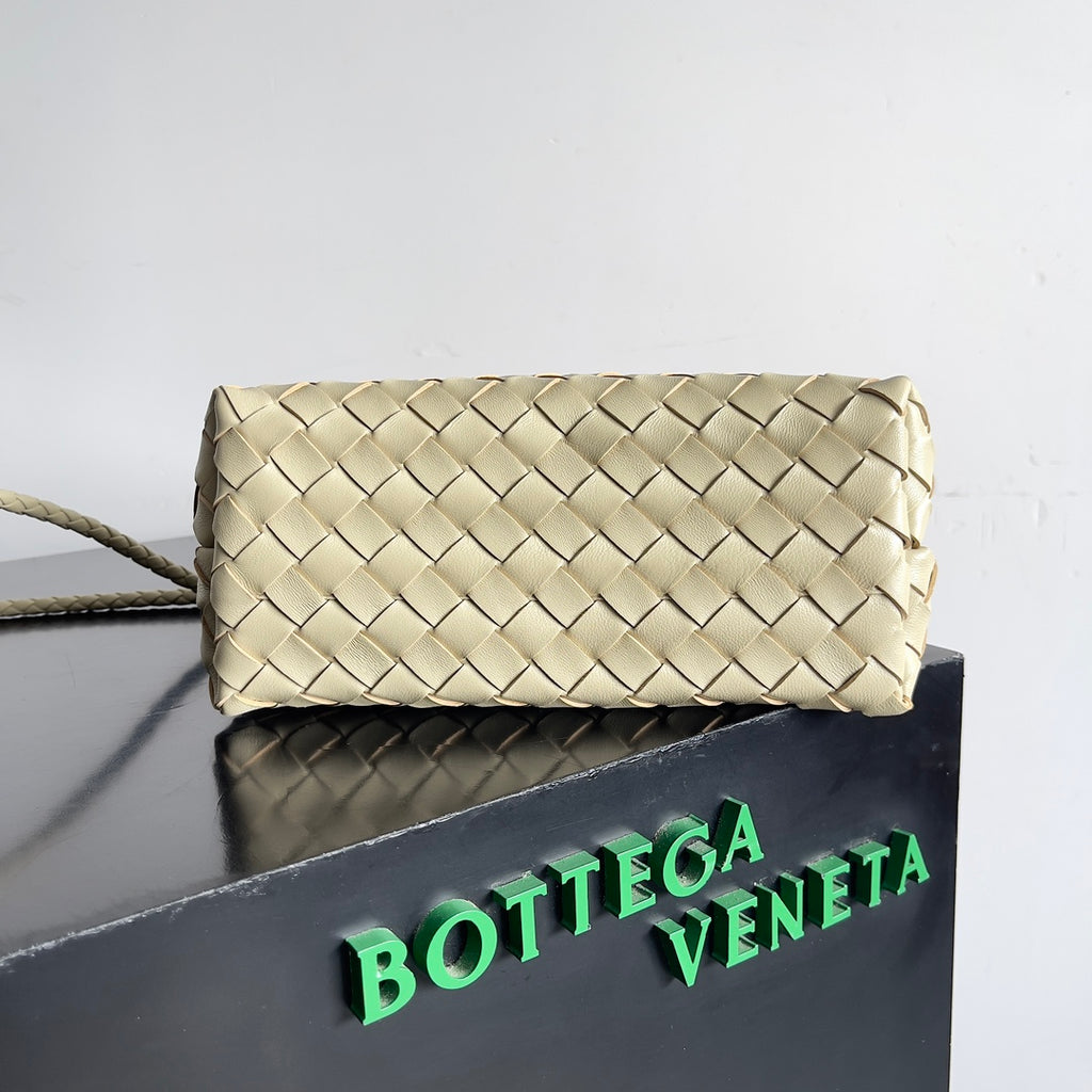 Andiamo Intrecciato Bag | Lambskin | Premium Quality|