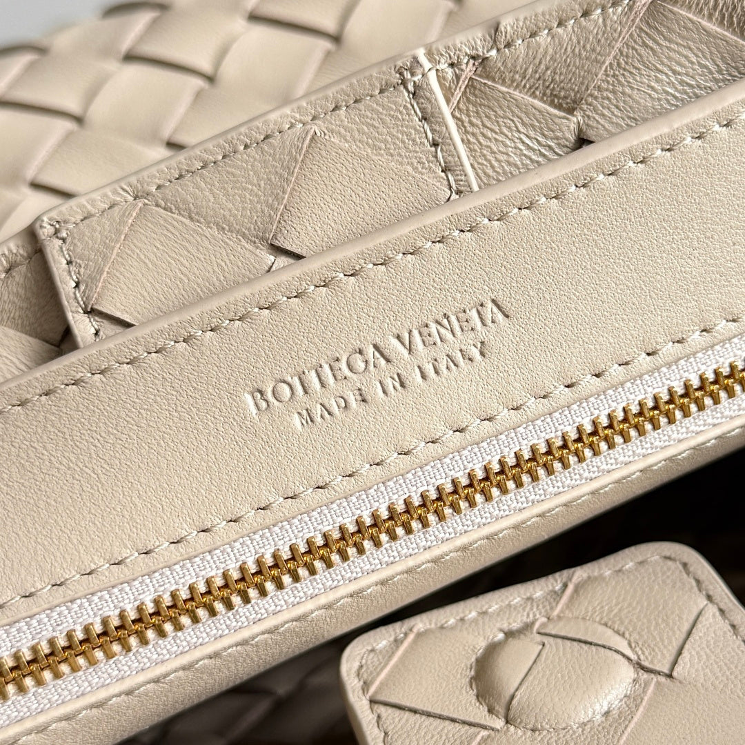 Andiamo Intrecciato Bag | Lambskin | Premium Quality|