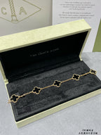 Four-Leaf Clover Stone Bracelet | Premium Quality|