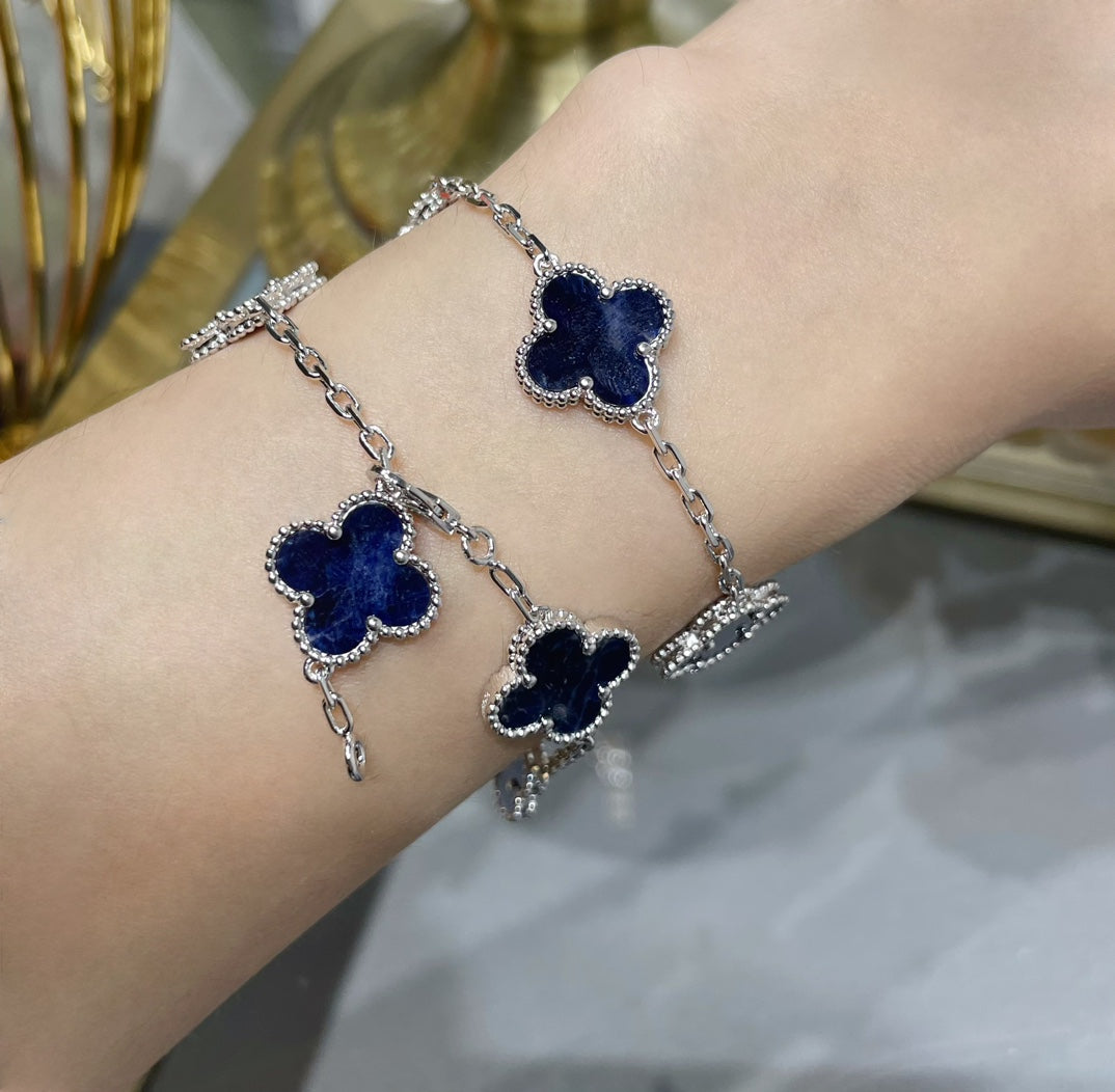 Four-Leaf Clover Stone Bracelet | Premium Quality|