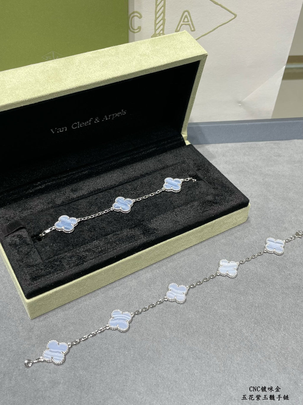 Four-Leaf Clover Stone Bracelet | Premium Quality|