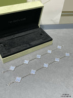 Four-Leaf Clover Stone Bracelet | Premium Quality|