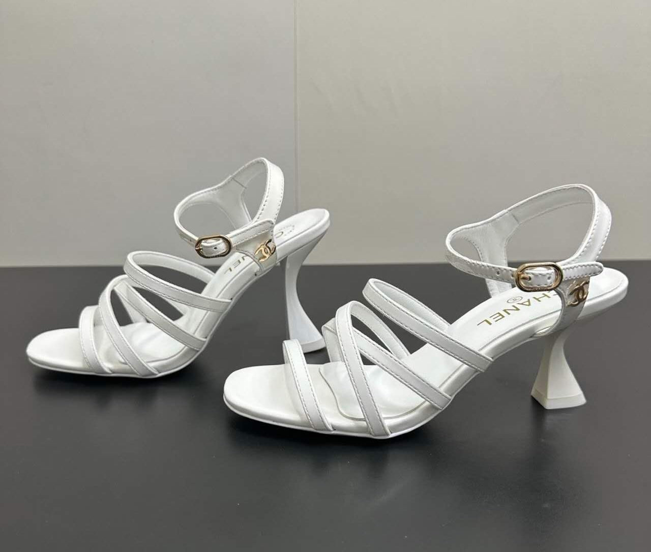 2026 SS Resort Patent Leather Strappy Heel