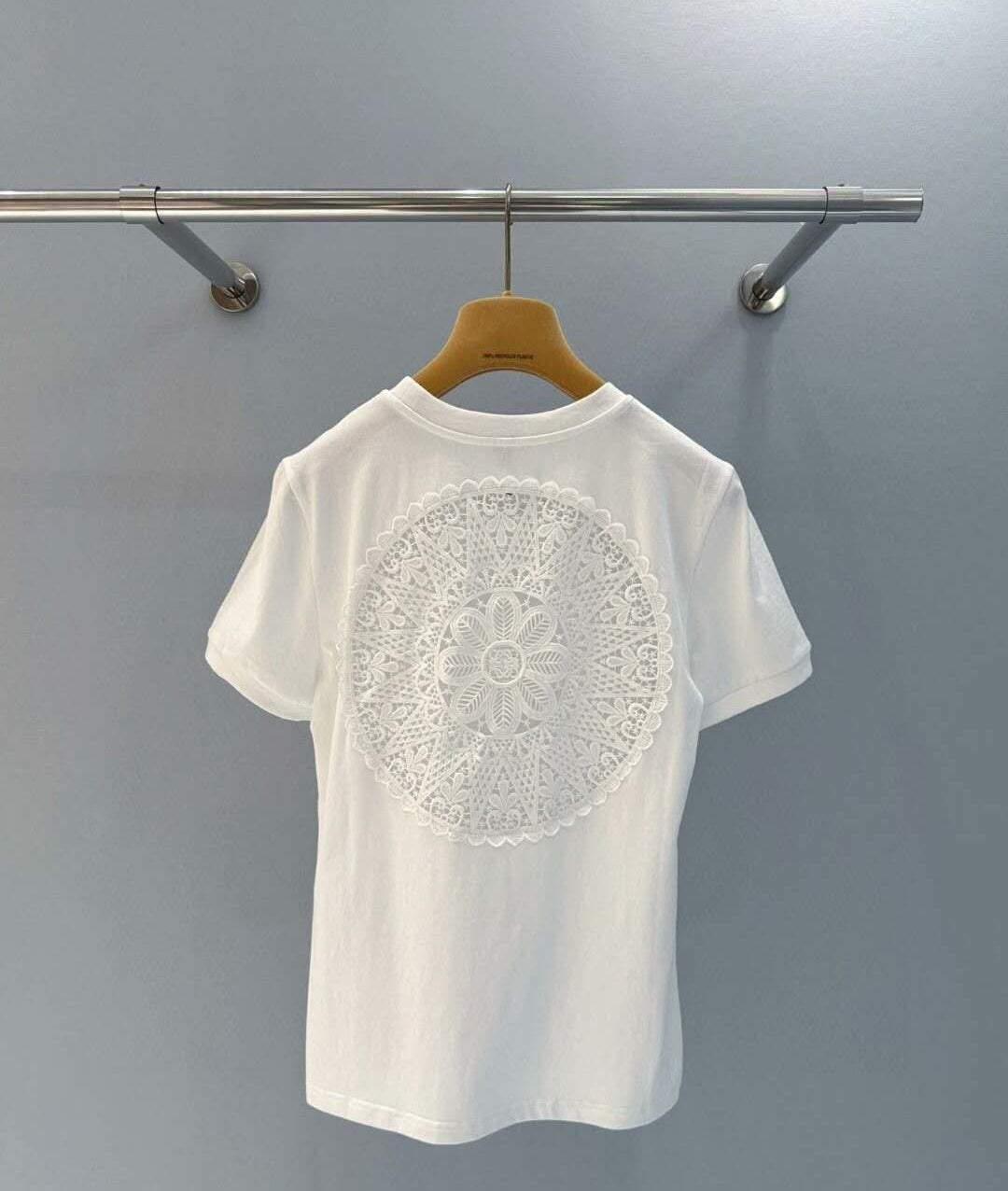 Lo 25SS  Slim-Fit Back Heavy Lace Short-Sleeve T-Shirt