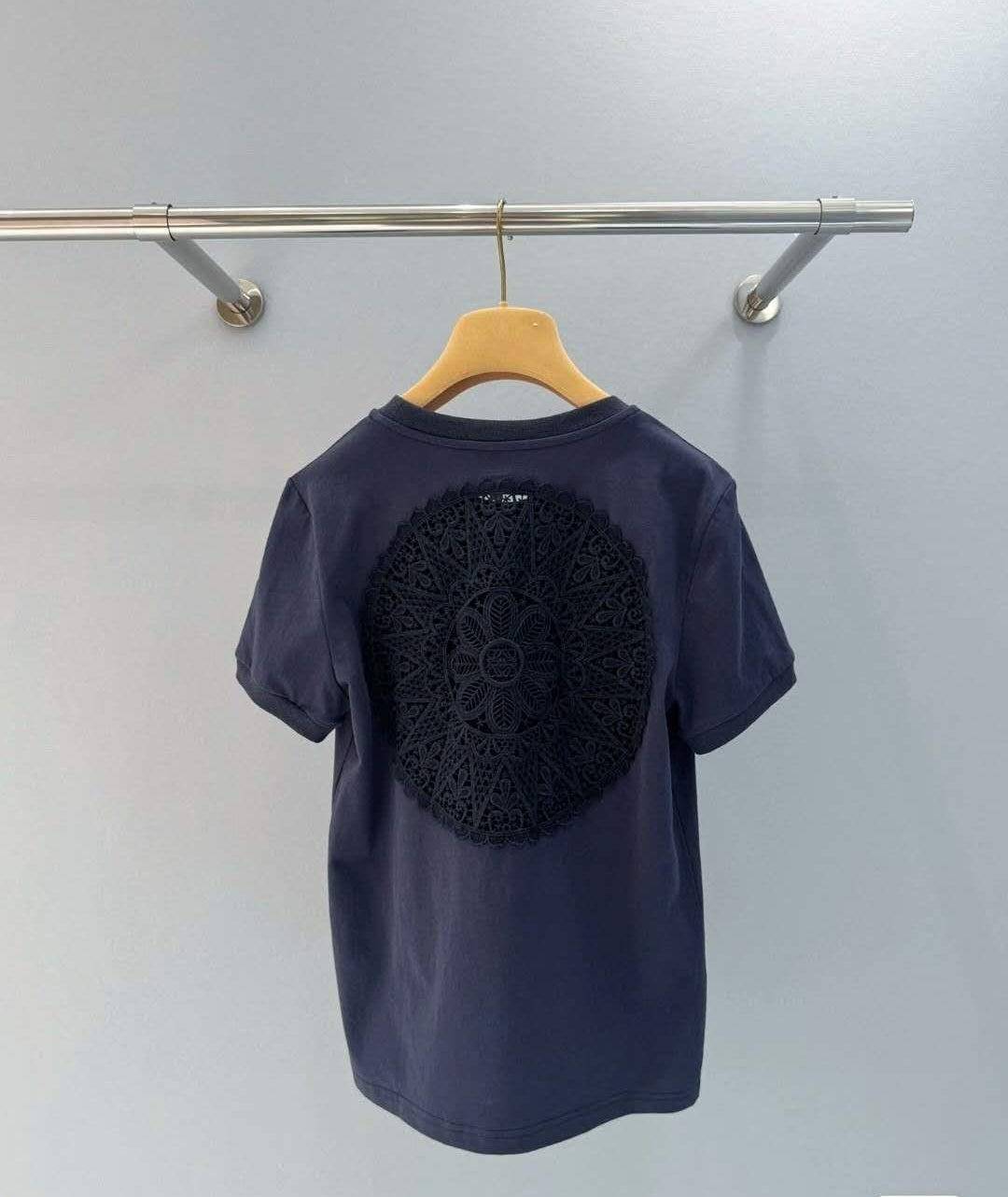 Lo 25SS  Slim-Fit Back Heavy Lace Short-Sleeve T-Shirt