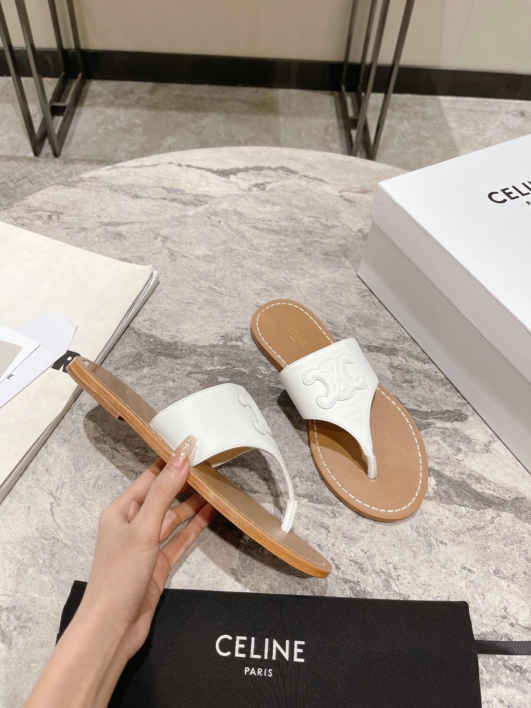 Ce*li*ne Retro Fashion Sandals