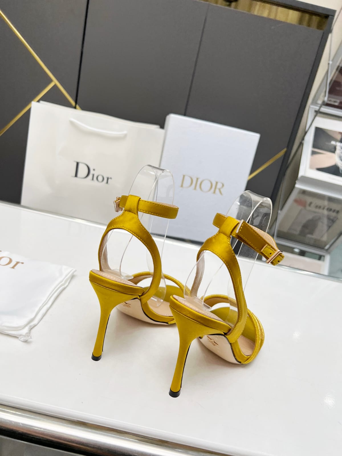 D*I*O*R Dway Heeled Sandals: Embrace Elegance with the Iconic Piece