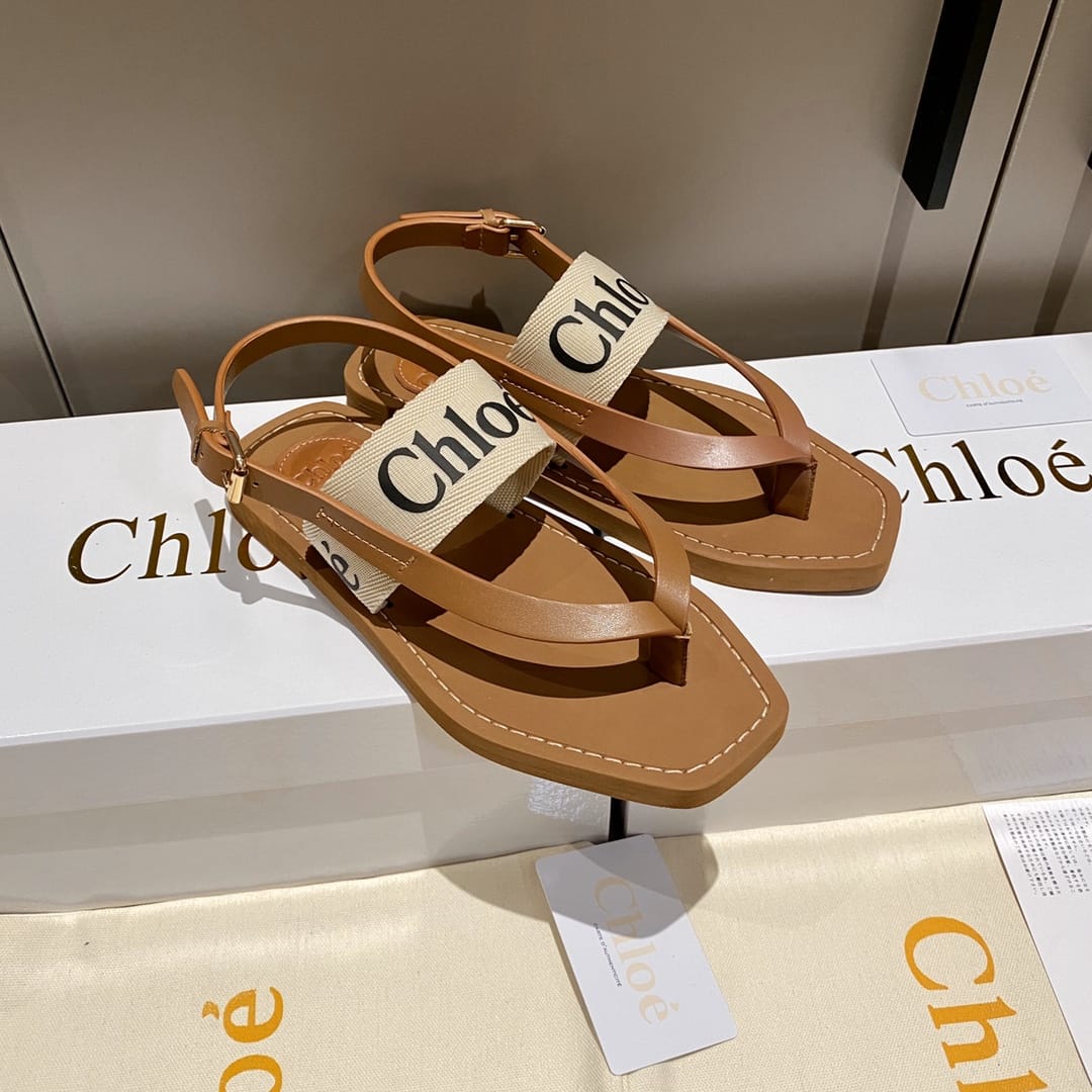 Ch*l0e Marcie Flat Sandal