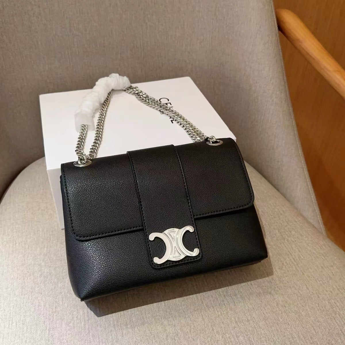 Ce*line Triomphe Chain Shoulder Bag