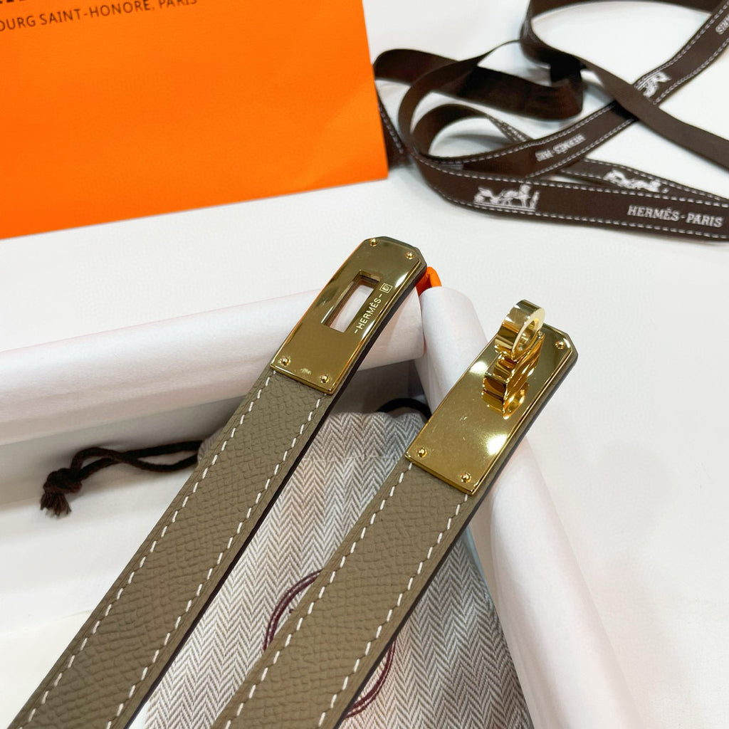 Slim Leather Waist Belt – Adjustable Fit