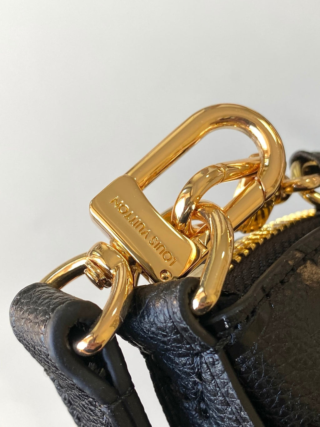 Embossed Leather Shoulder Bag (Premium Quality)