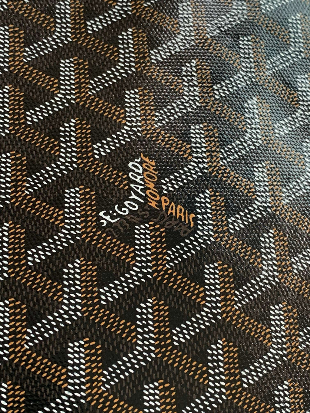 GO CONTI Wristlet Pouch (Top Quality)