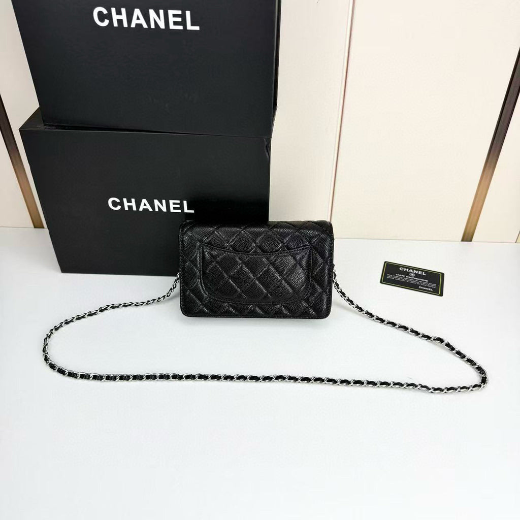 C woc Chain Wallet Bag