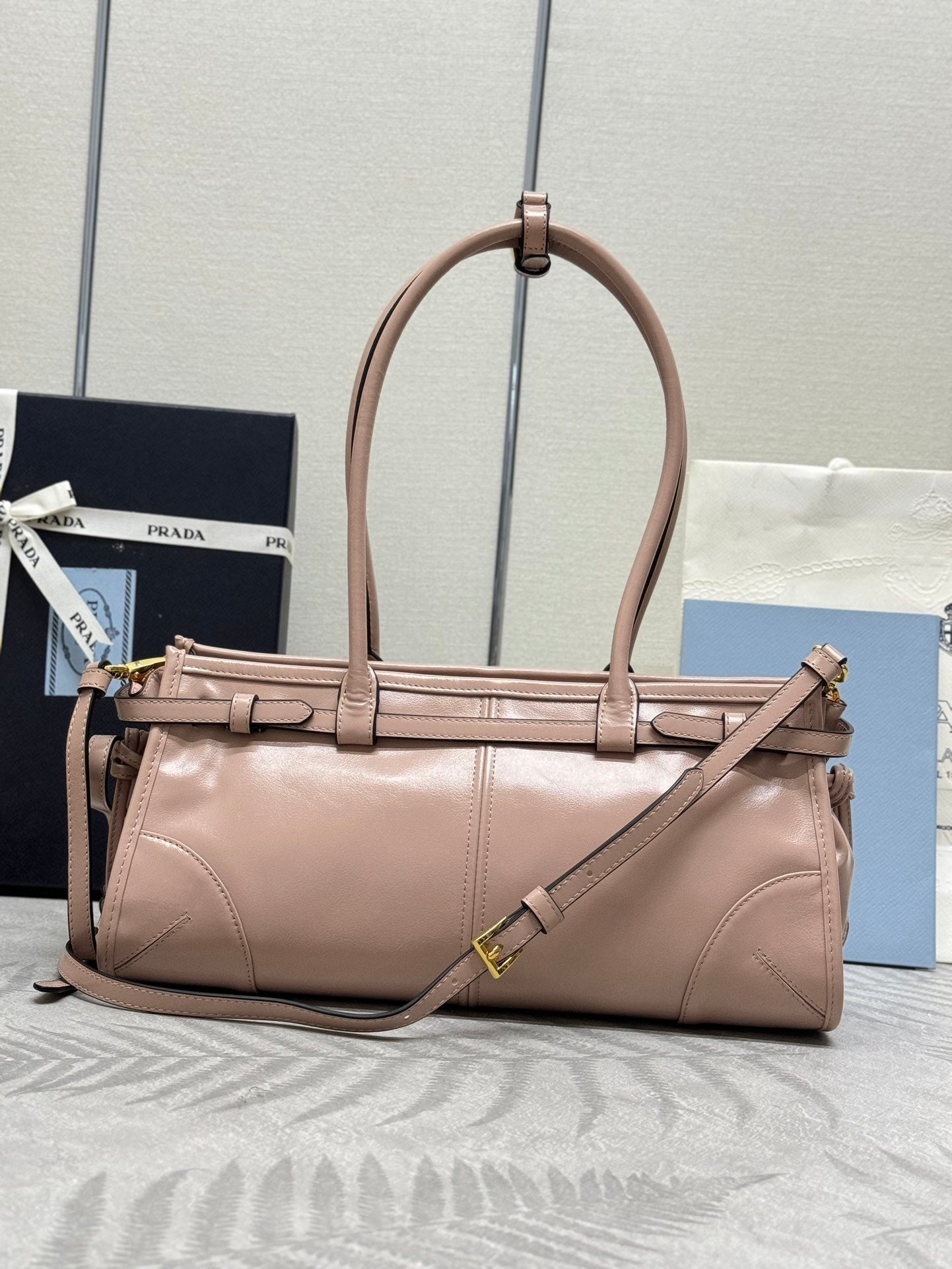 Soft Lux Vintage-Inspired Handbag [Premium Quality 🥇]