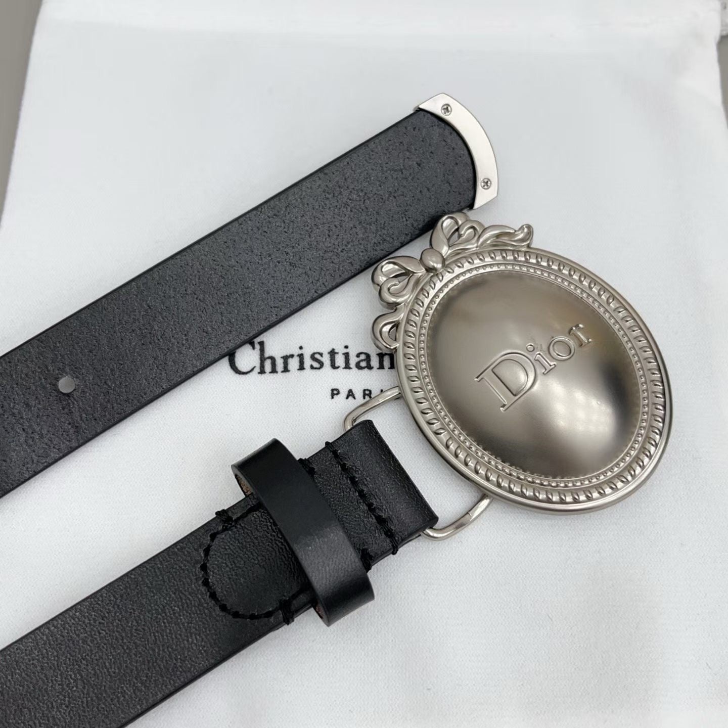 Médaillon Oval Buckle Belt — 25 mm