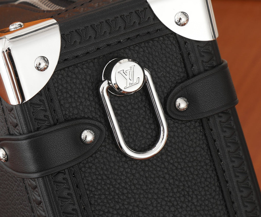 Side Trunk Medium Handbag (Premium Quality)