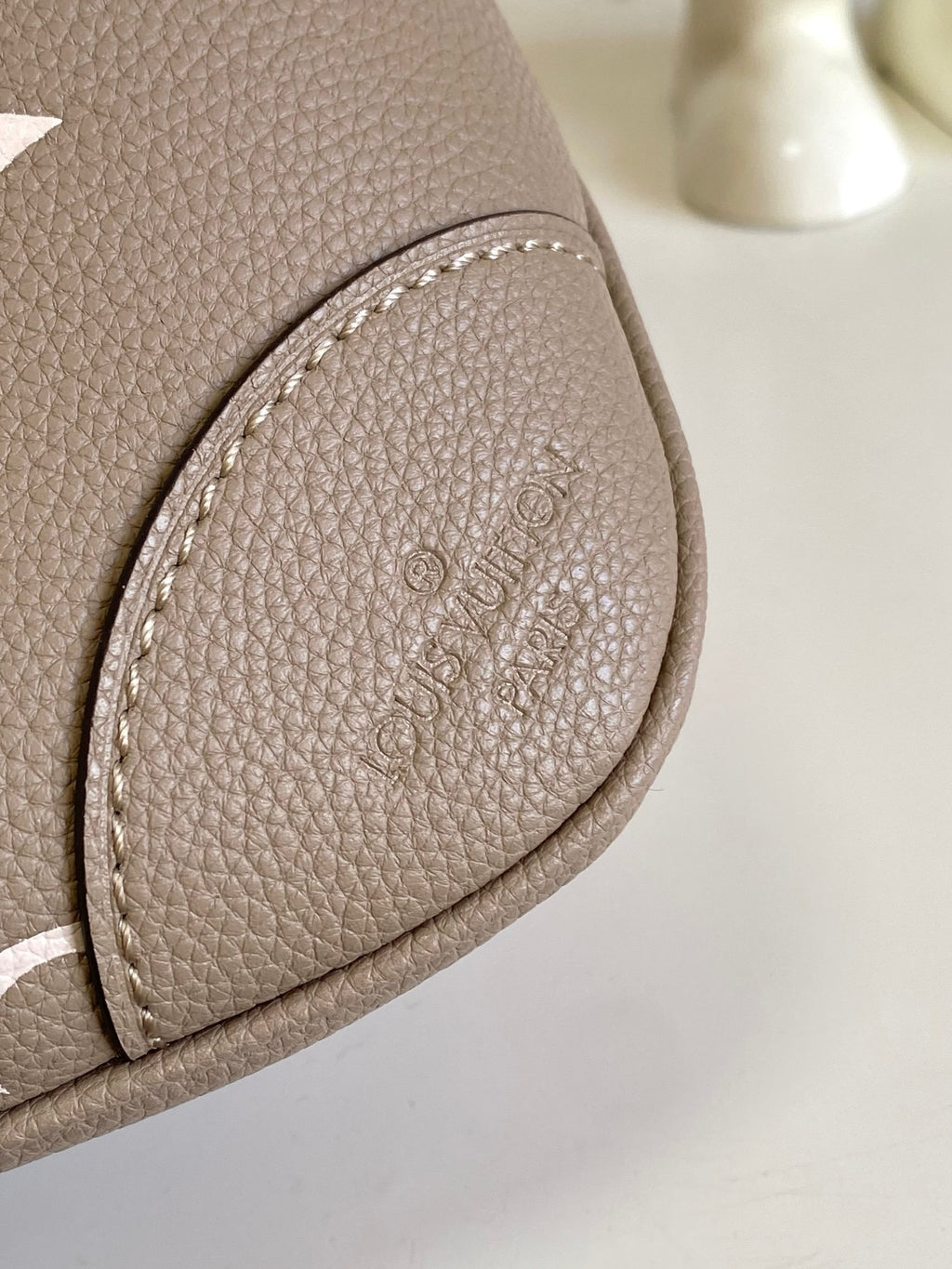 Embossed Leather Shoulder Bag (Premium Quality)