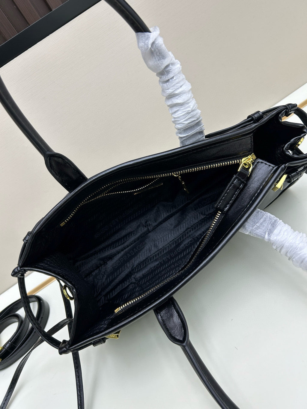 P Top-Grain Leather shoulder bag| 426#