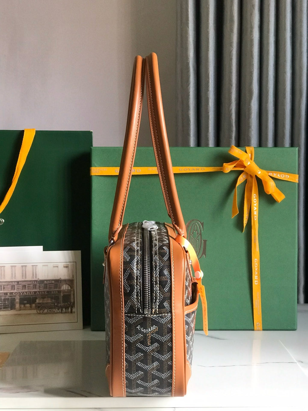 The Vintage Baguette Shoulder Bag (Premium Quality )