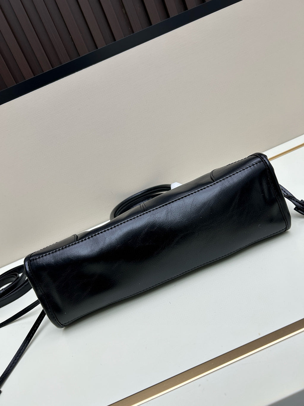 P Top-Grain Leather shoulder bag| 426#