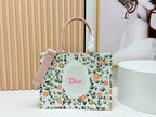 D Modern Heritage Tote Bag —Book Tote Bag
